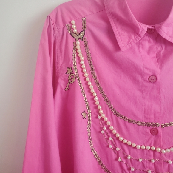 Pink Button Down Blouse with necklaces & beaded embellishments - Picture 9 of 17
